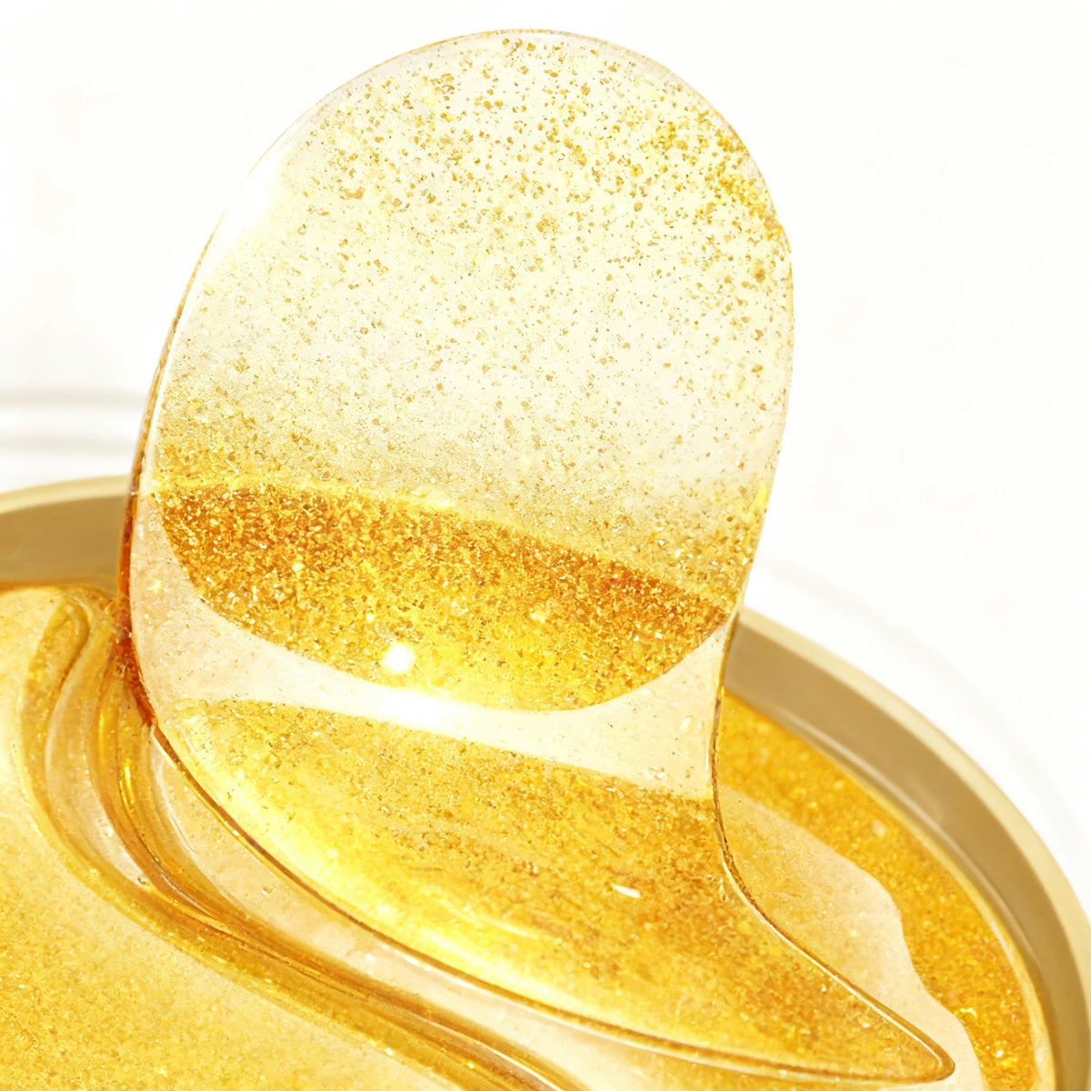 HydraLift Collagen Eye Patches lifestyle photo